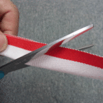 紅白ペナントリボンの長さ調整方法