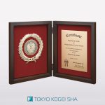最高級仕上げの表彰楯・認定証J66-01／税込¥39,600〜／240x190〜2サイズ