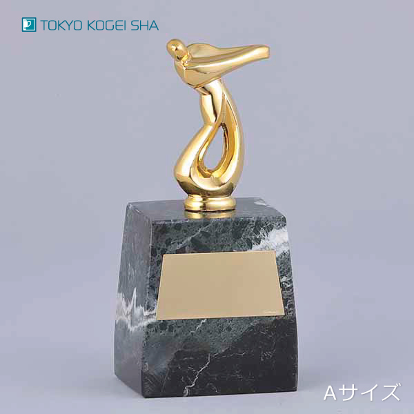 スタイリッシュなゴルフ専用トロフィー 高級感あり