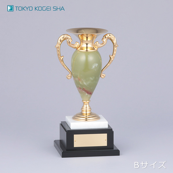 受賞者の満足度が高い優勝カップ