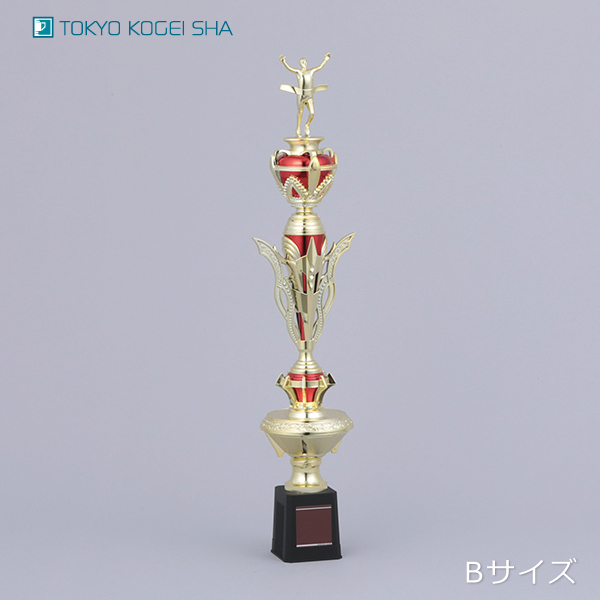 マラソン完走者を称える赤金トロフィー、達成の喜びを形に残すデザイン