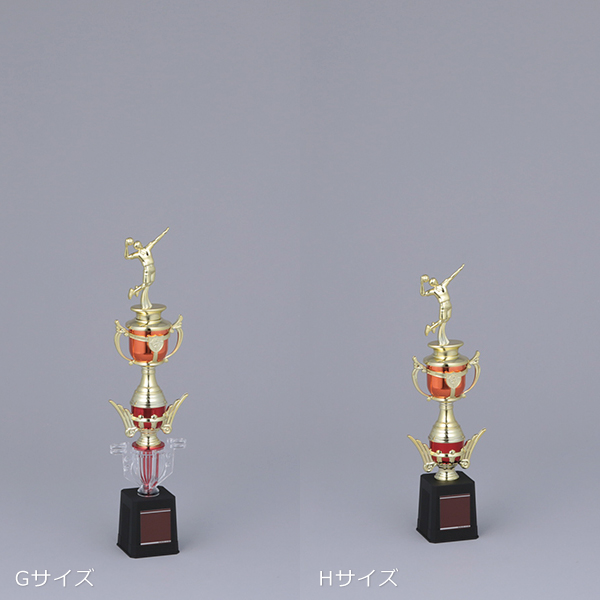 ゴールドの輝きが美しいゴルフトロフィー、チャンピオンを称える豪華仕様