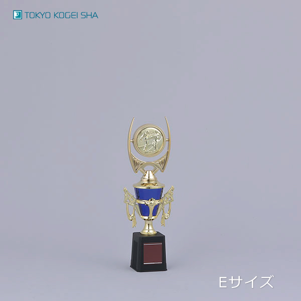 青いアクセントが映える華やかな金色トロフィー