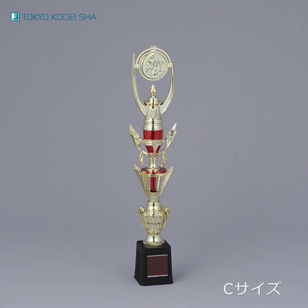 赤いアクセントが映える存在感のあるトロフィー